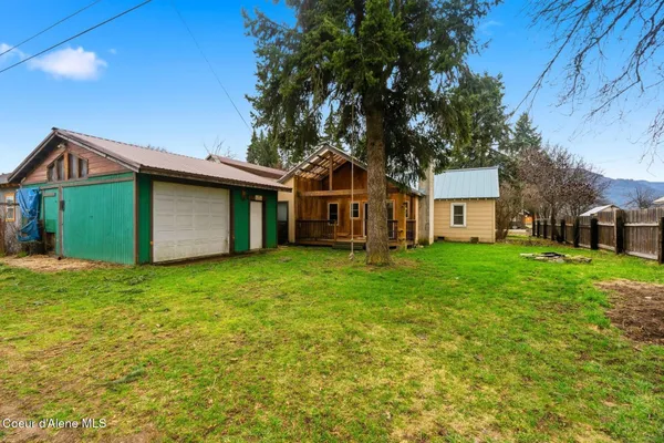 $260,000 | 210 3rd Avenue, Clark Fork, ID 83811