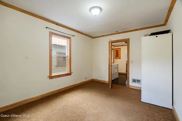 $260,000 | 210 3rd Avenue, Clark Fork, ID 83811