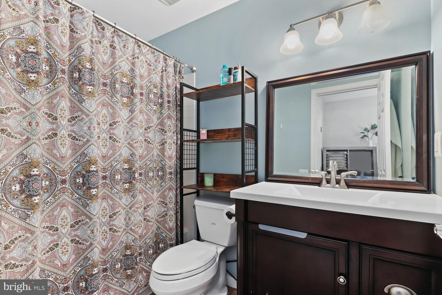 11201 Rienzi Place, Unit 202 Manassas, VA 20109 - Photo 17 of 21 Gallery Image 17