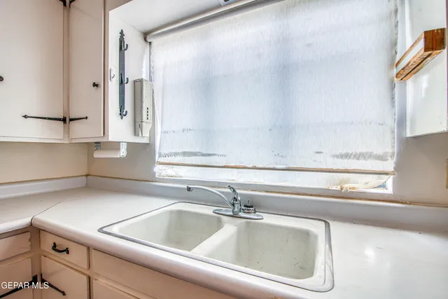 $599,999 | 6540 McNutt Road, Anthony, NM 88021