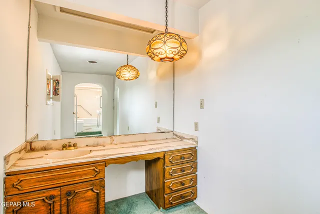 $599,999 | 6540 McNutt Road, Anthony, NM 88021