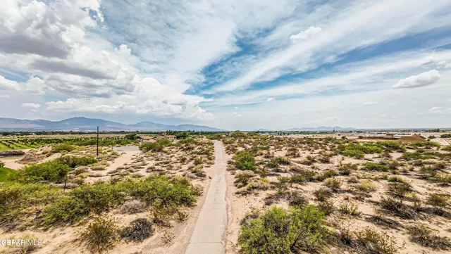 $599,999 | 6540 McNutt Road, Anthony, NM 88021