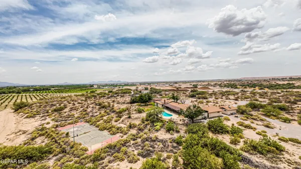 $599,999 | 6540 McNutt Road, Anthony, NM 88021