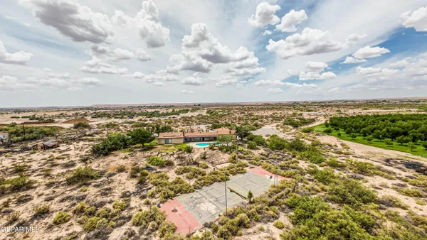 $599,999 | 6540 McNutt Road, Anthony, NM 88021