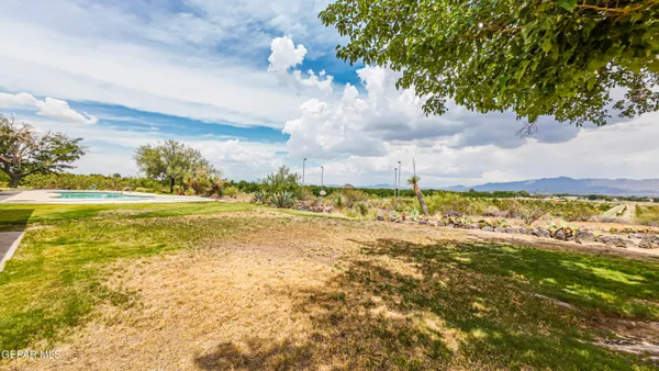 $599,999 | 6540 McNutt Road, Anthony, NM 88021