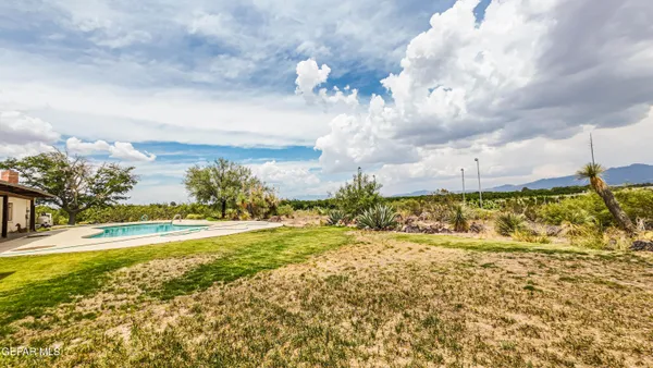 $599,999 | 6540 McNutt Road, Anthony, NM 88021