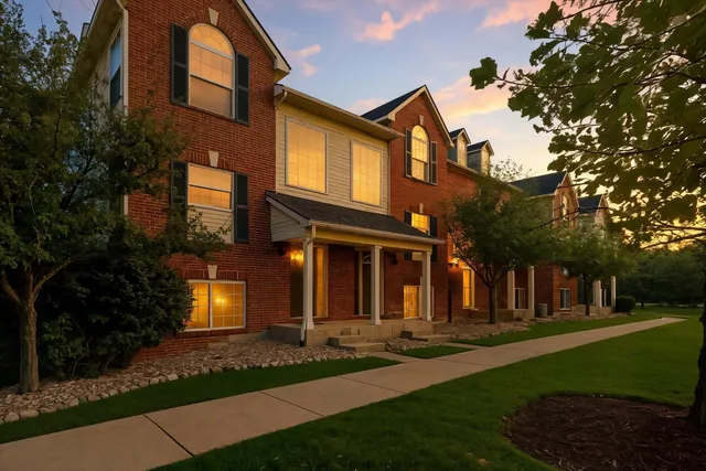 $2,200 | 6342 Trumpeter Lane, Ypsilanti, MI 48197