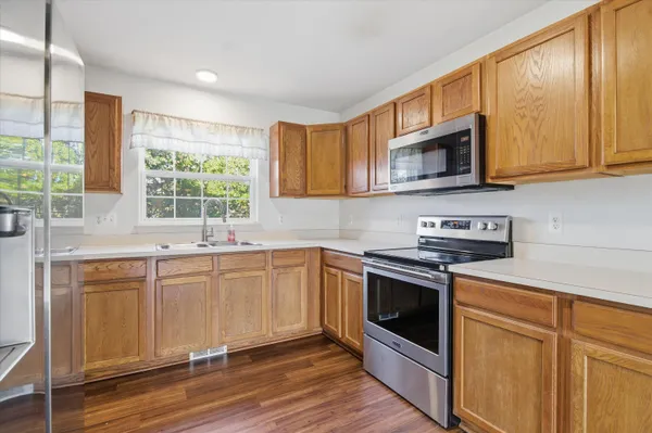 $2,200 | 6342 Trumpeter Lane, Ypsilanti, MI 48197