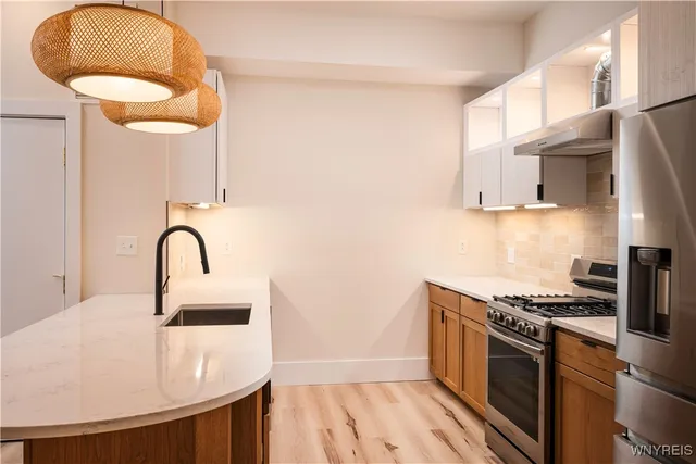 $2,350 | 523 Main Street, Buffalo, NY 14203