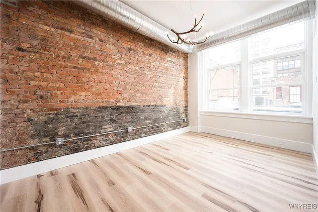 $2,350 | 523 Main Street, Buffalo, NY 14203