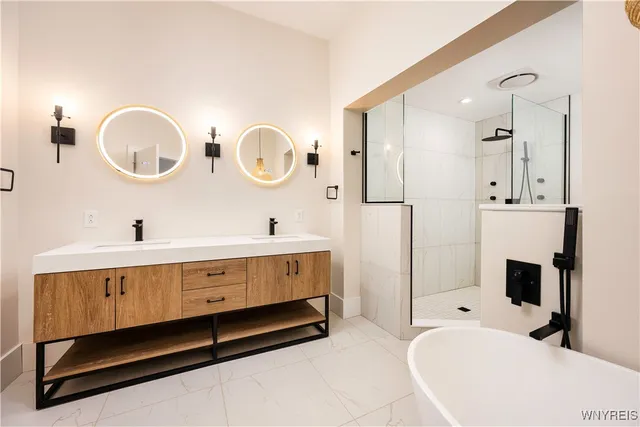 $2,350 | 523 Main Street, Buffalo, NY 14203