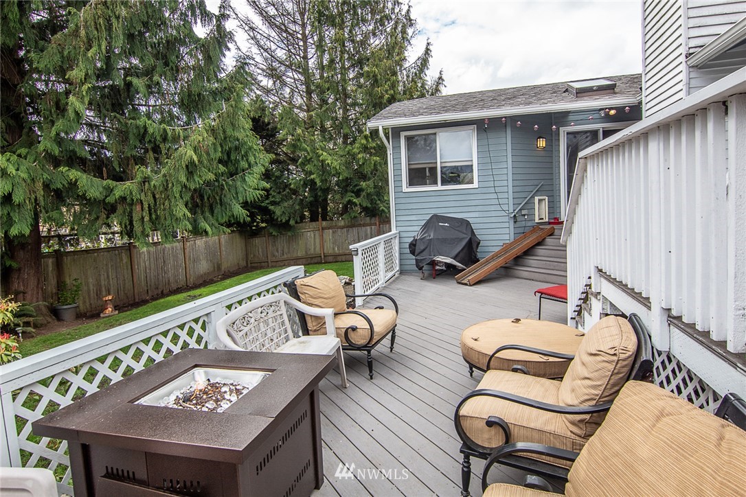 1616 172nd Street Southeast Bothell, WA 98012 - Photo 12 of 25