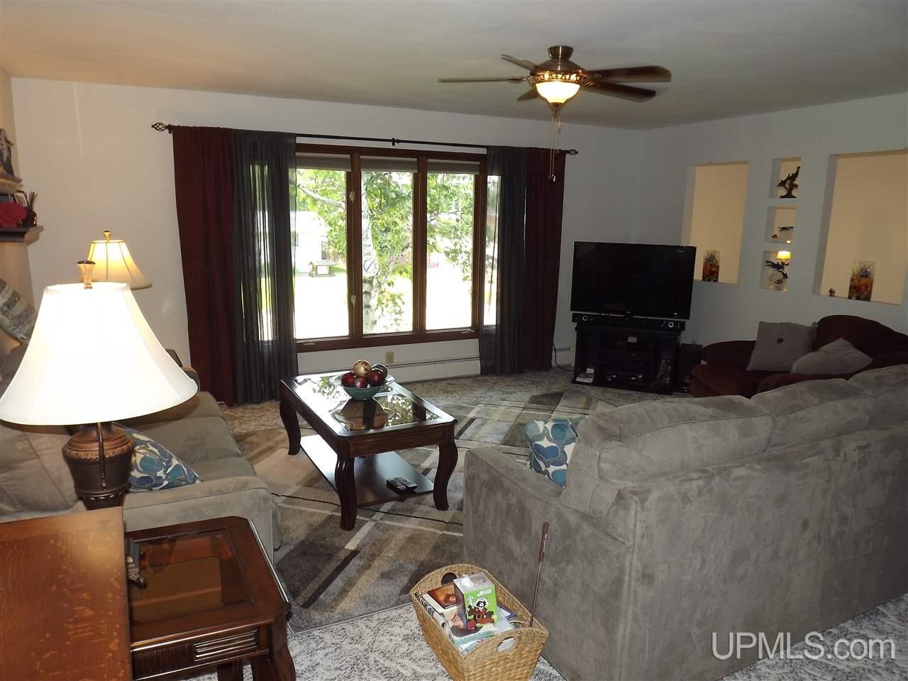 1010 Wabash Street Ishpeming, MI 49849 - Photo 3 of 27