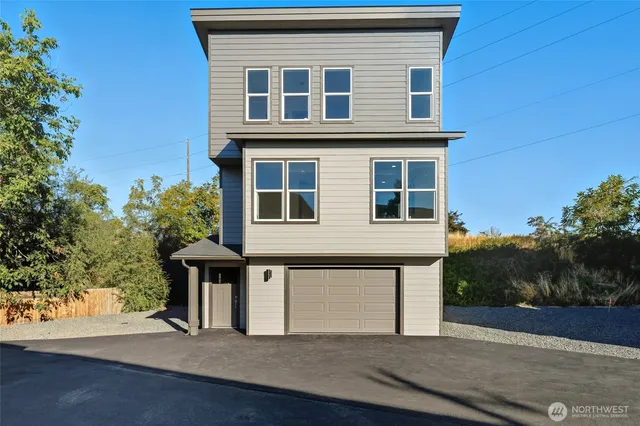 $369,000 | 817 Lewis Street, Walla Walla, WA 99362