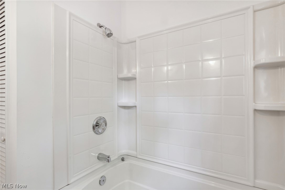 125 Beck Road Avon Lake, OH 44012 - Photo 19 of 39 Gallery Image 19