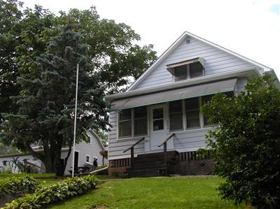 2204 North 9th Street Clinton, IA 52732 - Photo 1 of 15 Gallery Image 1