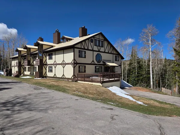 $399,000 | 102 Alpine Court, Unit A10, Brian Head, UT 84719