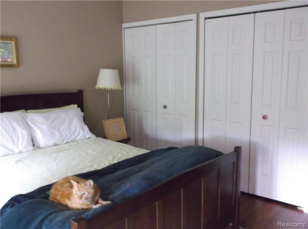 616 Washington Road Grosse Pointe, MI 48230 - Photo 21 of 25 2nd Bedroom w/Double Closets