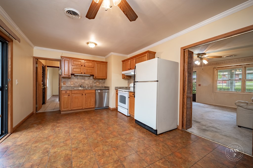 1245 Denton Road Dothan, AL 36303 - Photo 10 of 56