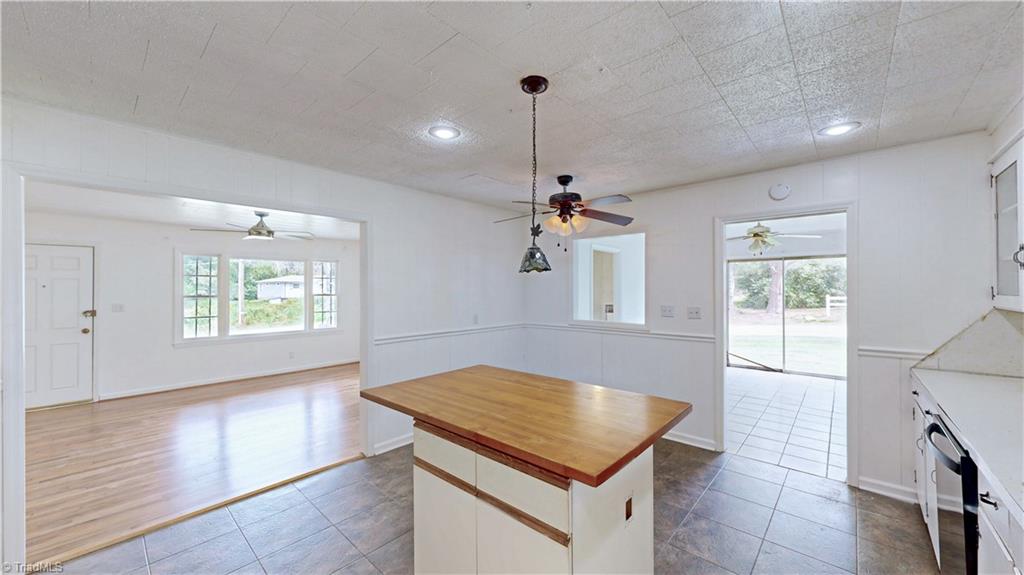 201 Kendall Mill Road Thomasville, NC 27360 - Photo 24 of 30 Kitchen
