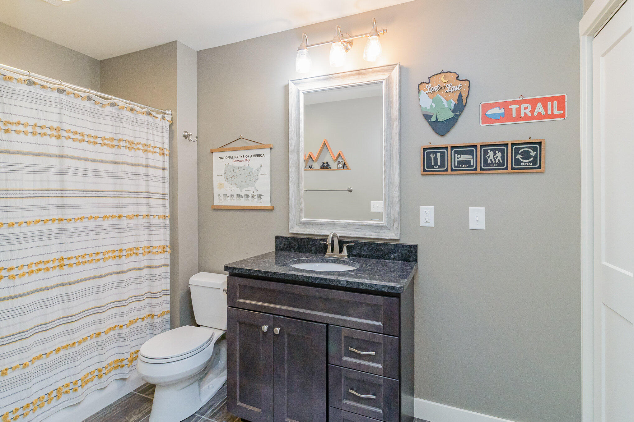 1728 Waiola Road Valparaiso, IN 46383 - Photo 21 of 39 2038x1358