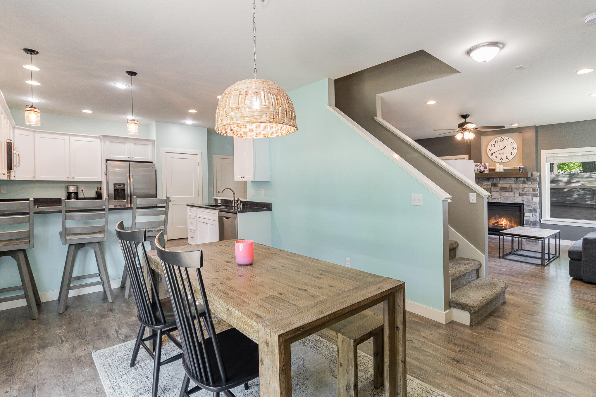 1728 Waiola Road Valparaiso, IN 46383 - Photo 10 of 39 2038x1359