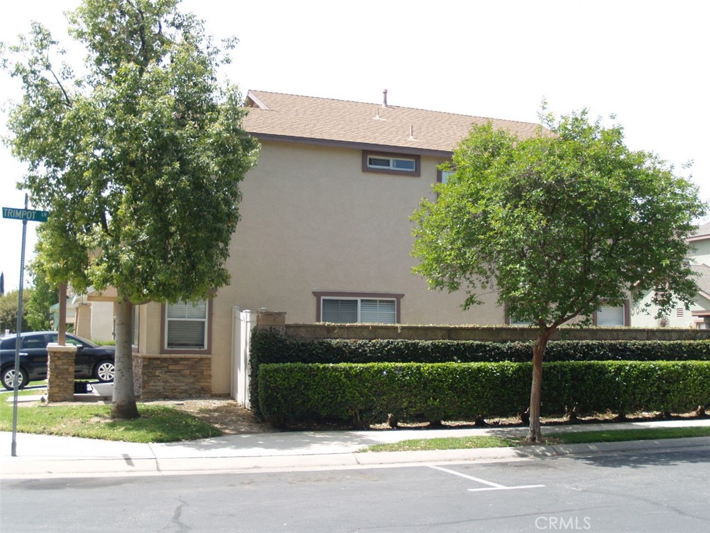 8525 Melosa Way Riverside, CA 92504 - Photo 2 of 73