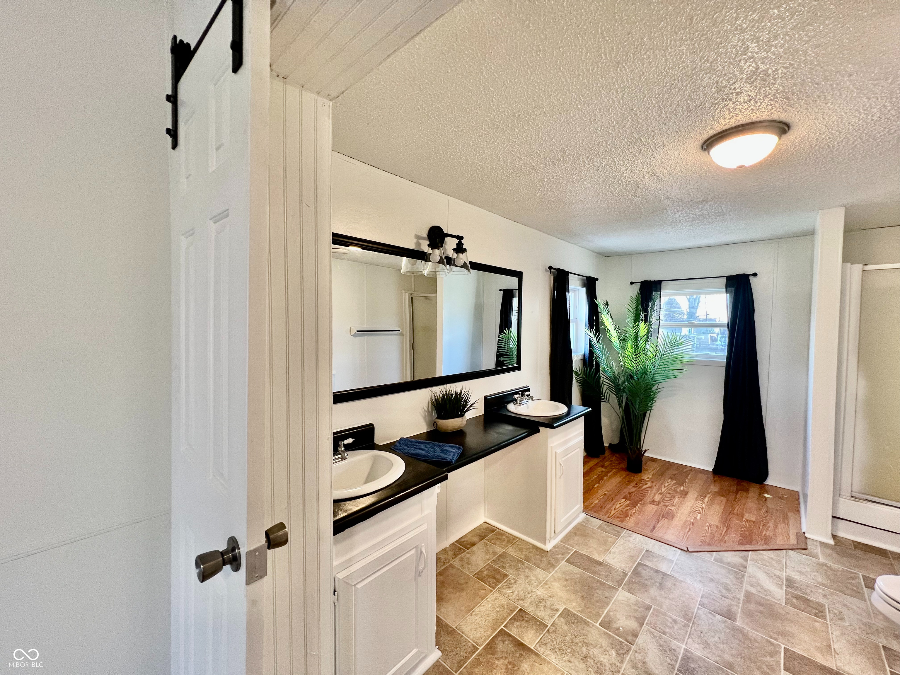 631 Della Road Columbus, IN 47203 - Photo 14 of 22 Gallery Image 14