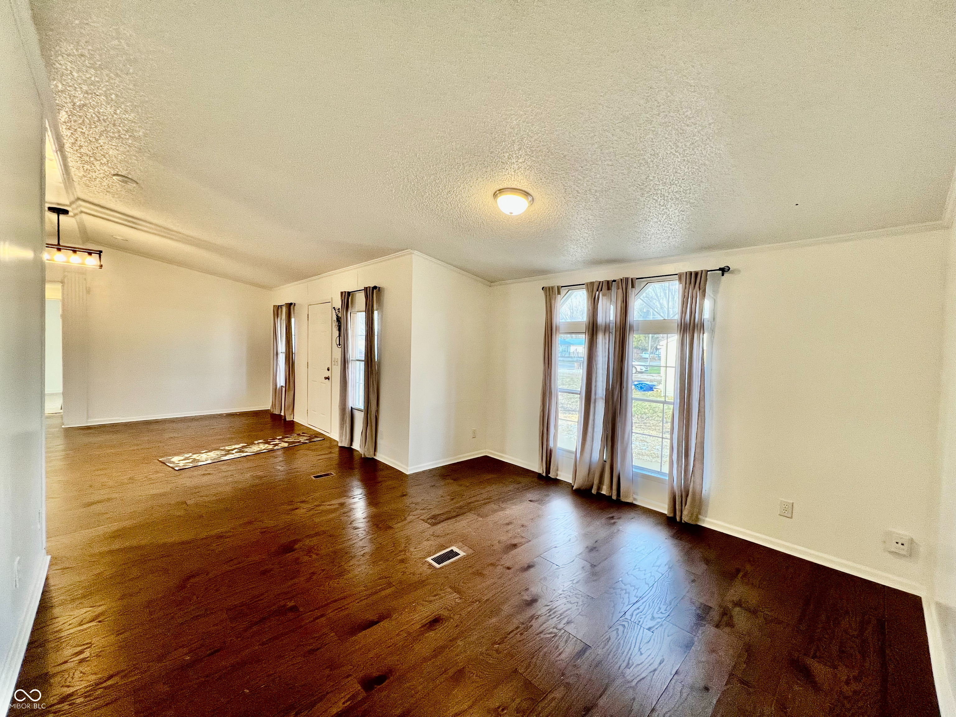 631 Della Road Columbus, IN 47203 - Photo 16 of 22 Gallery Image 16