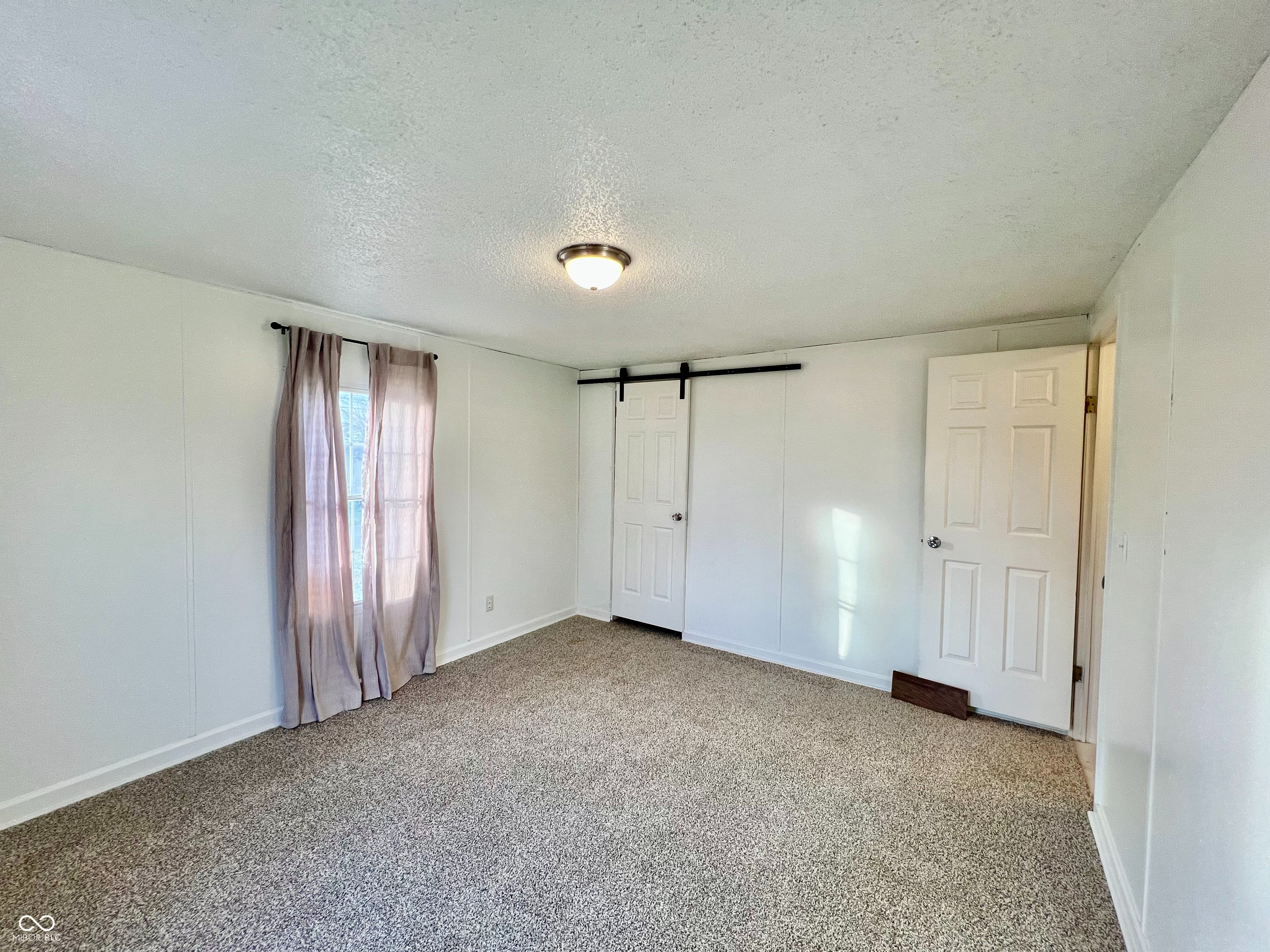 631 Della Road Columbus, IN 47203 - Photo 19 of 22 Gallery Image 19
