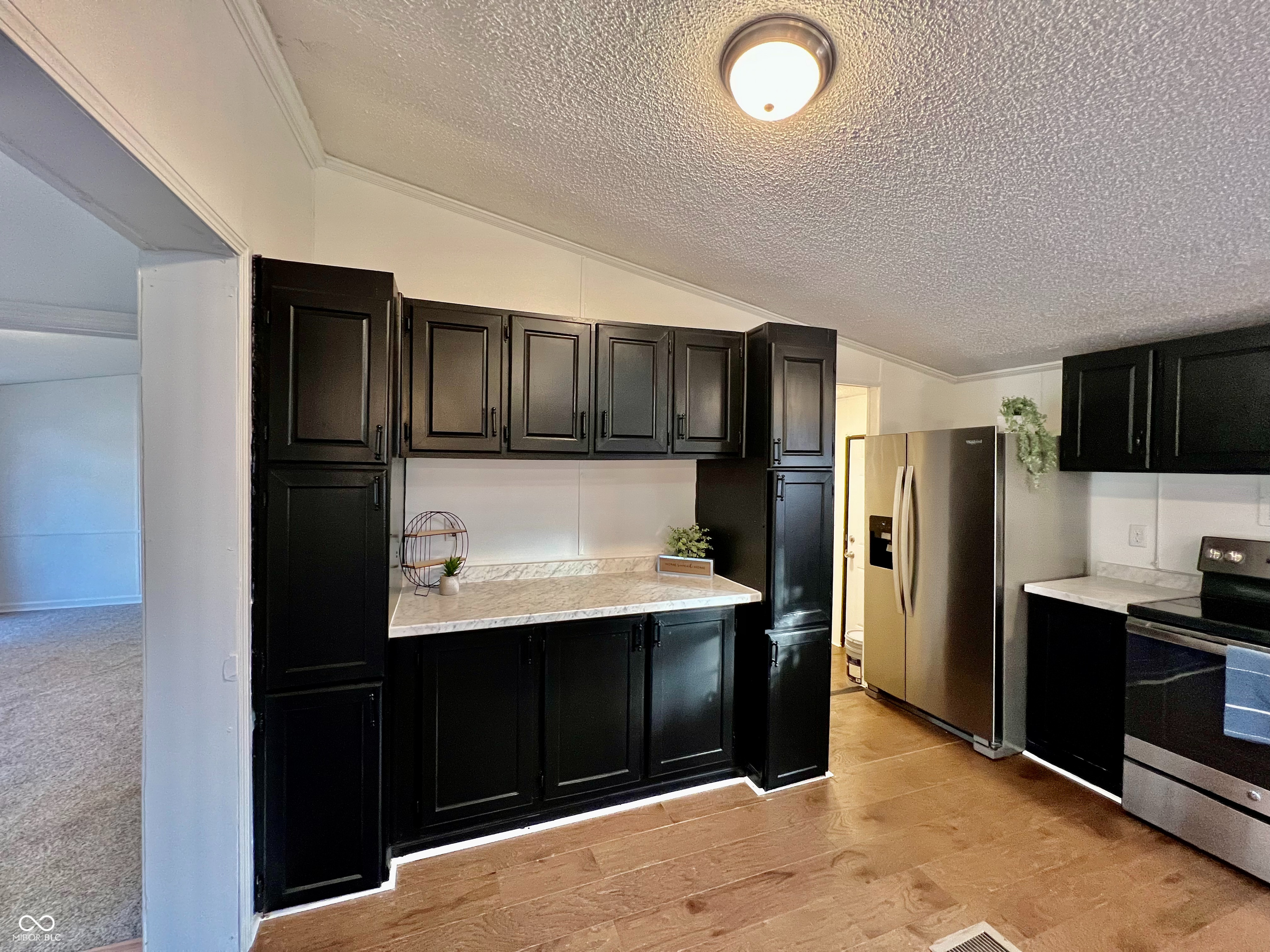 631 Della Road Columbus, IN 47203 - Photo 7 of 22 Gallery Image 7