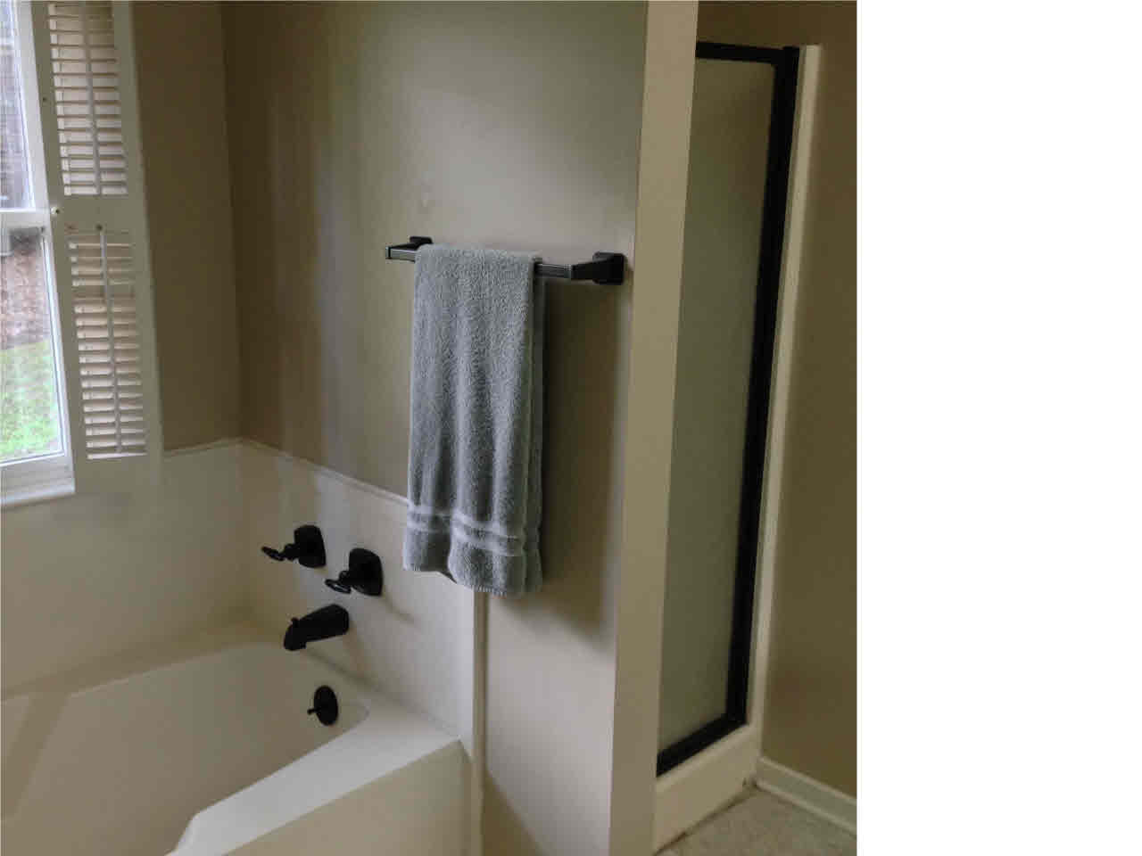 123 Trace Ridge Drive Ridgeland, MS 39157 - Photo 11 of 20 Soak in the tub or shower.