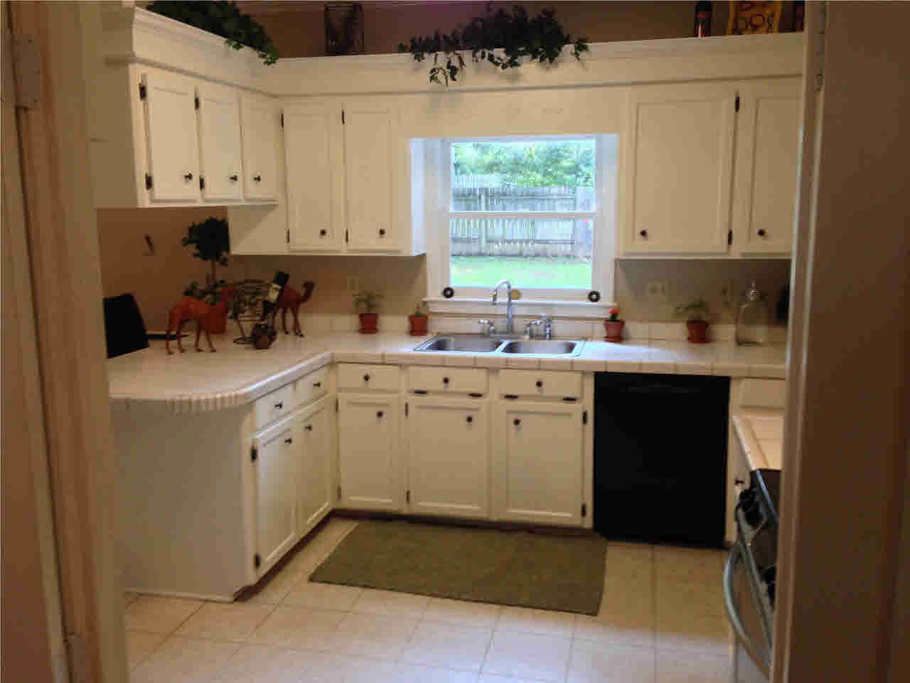 123 Trace Ridge Drive Ridgeland, MS 39157 - Photo 13 of 20 New paint and knobs