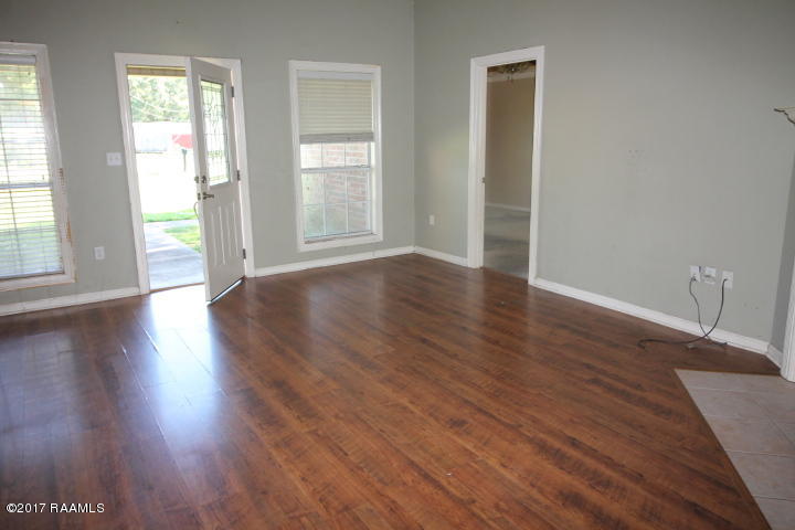 210 East Musique Road Carencro, LA 70520 - Photo 3 of 19 IMG_5471