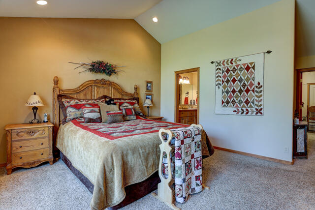 20557 Rusticate Road Bend, OR 97702 - Photo 21 of 59 20557 Rusticate Rd-21