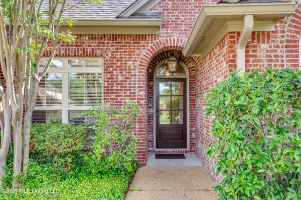$325,000 | 409 Garden Park Cove, Brandon, MS 39047