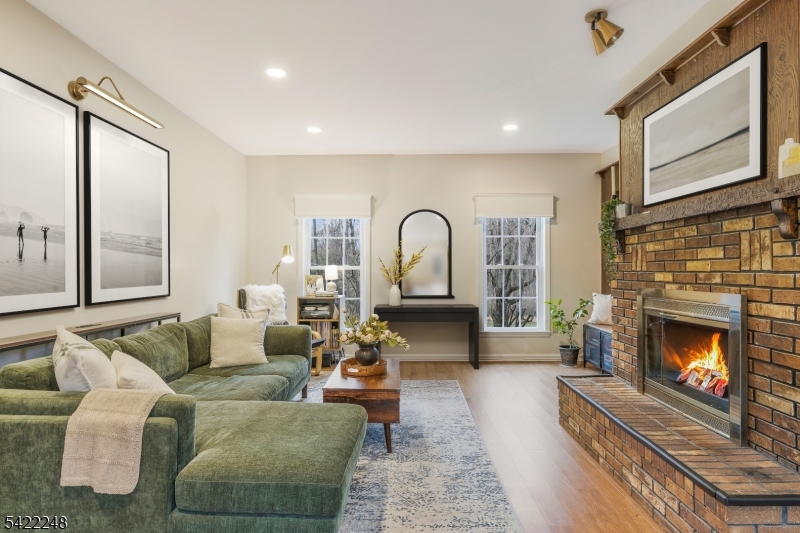 66 Grayrock Road Clinton, NJ 08809 - Photo 16 of 48