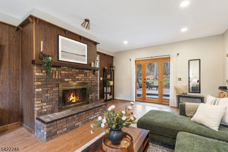 66 Grayrock Road Clinton, NJ 08809 - Photo 17 of 48