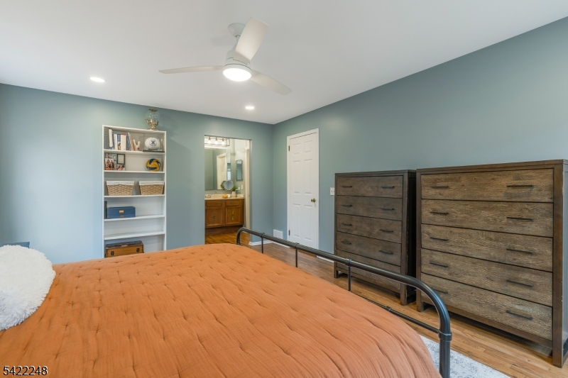 66 Grayrock Road Clinton, NJ 08809 - Photo 27 of 48