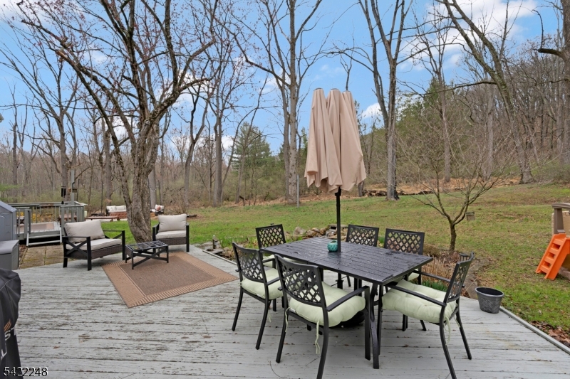 66 Grayrock Road Clinton, NJ 08809 - Photo 35 of 48