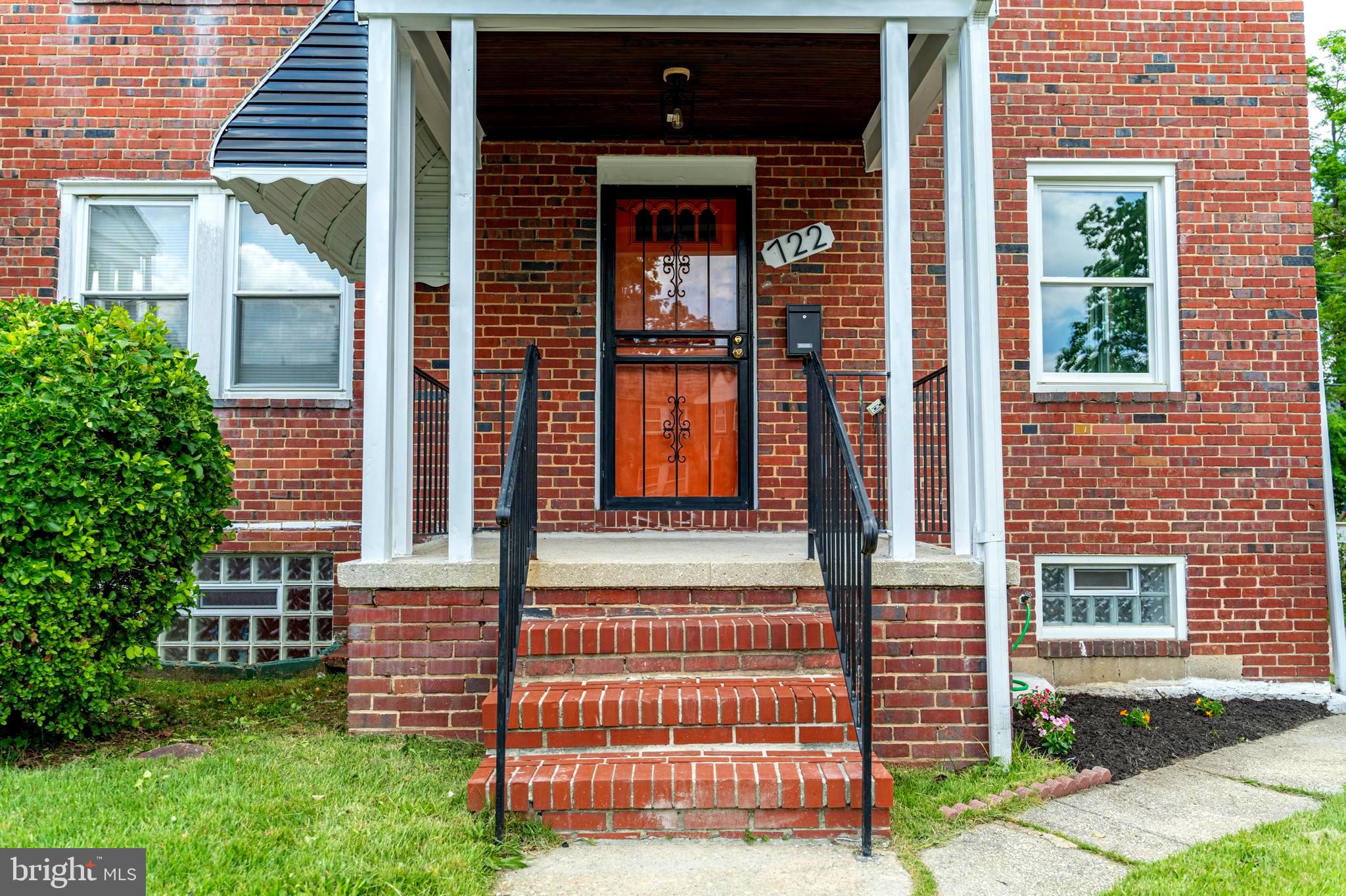 722 Benninghaus Road Baltimore, MD 21212 - Photo 20 of 39 Covered Front porch