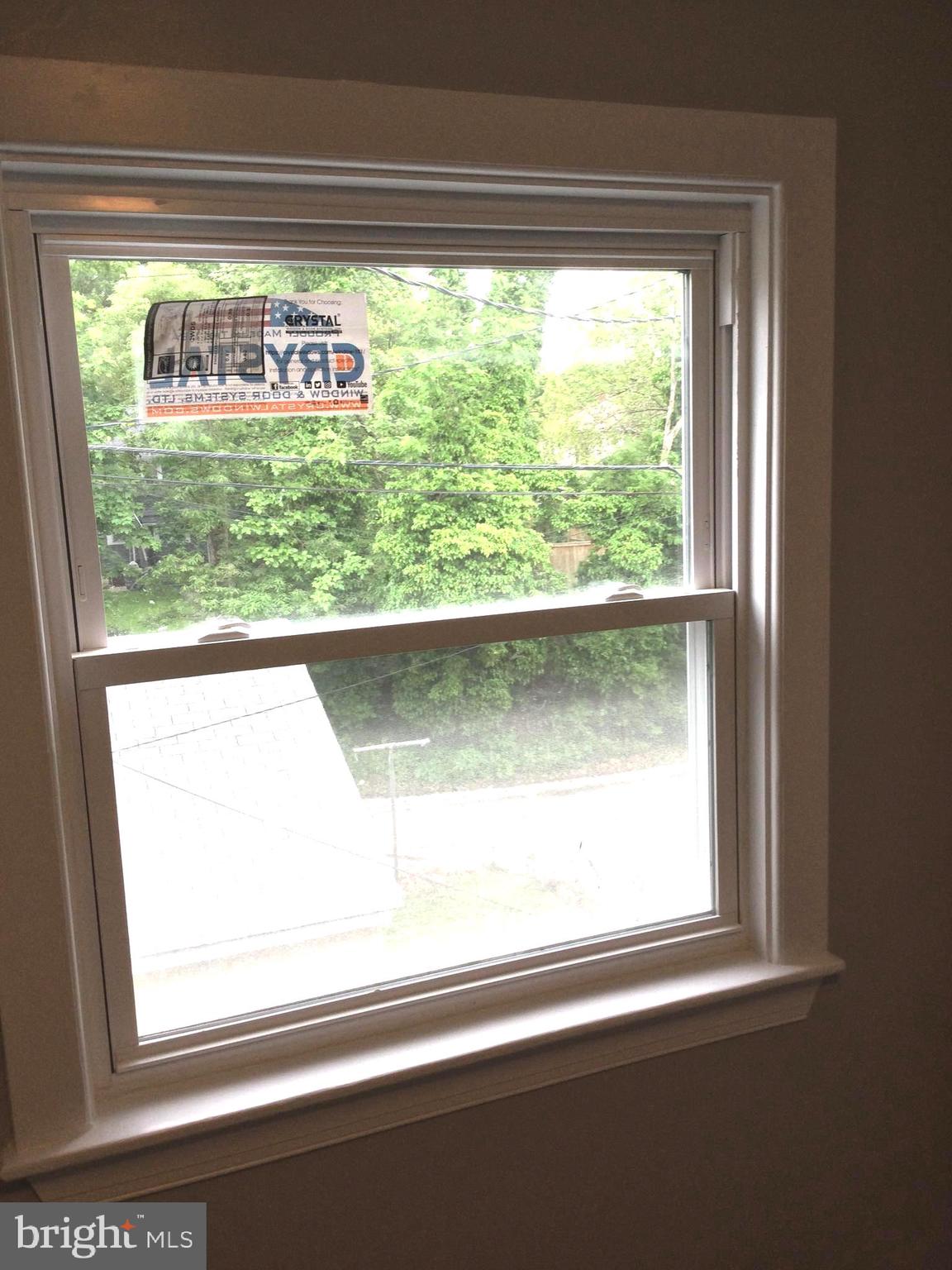 722 Benninghaus Road Baltimore, MD 21212 - Photo 31 of 39 New tilt windows for easy cleaning