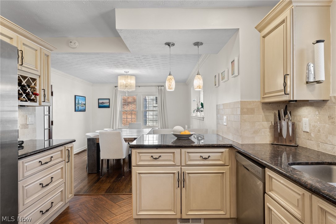 3357 Ardmore Road Cleveland, OH 44120 - Photo 7 of 35 Gallery Image 7