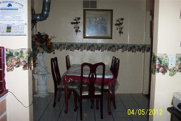 655 East Duff Avenue Reedley, CA 93654 - Photo 2 of 5
