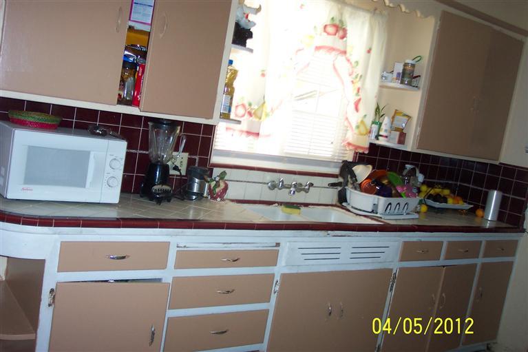 655 East Duff Avenue Reedley, CA 93654 - Photo 3 of 5