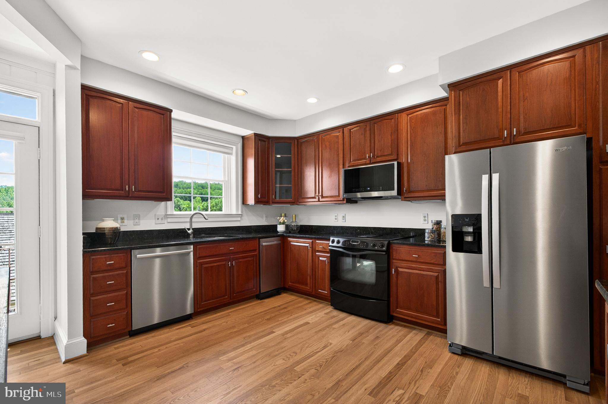 8016 Quarry Ridge Way Bethesda, MD 20817 - Photo 20 of 69