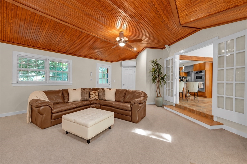 103 Newtown Road Acton, MA 01720 - Photo 10 of 34