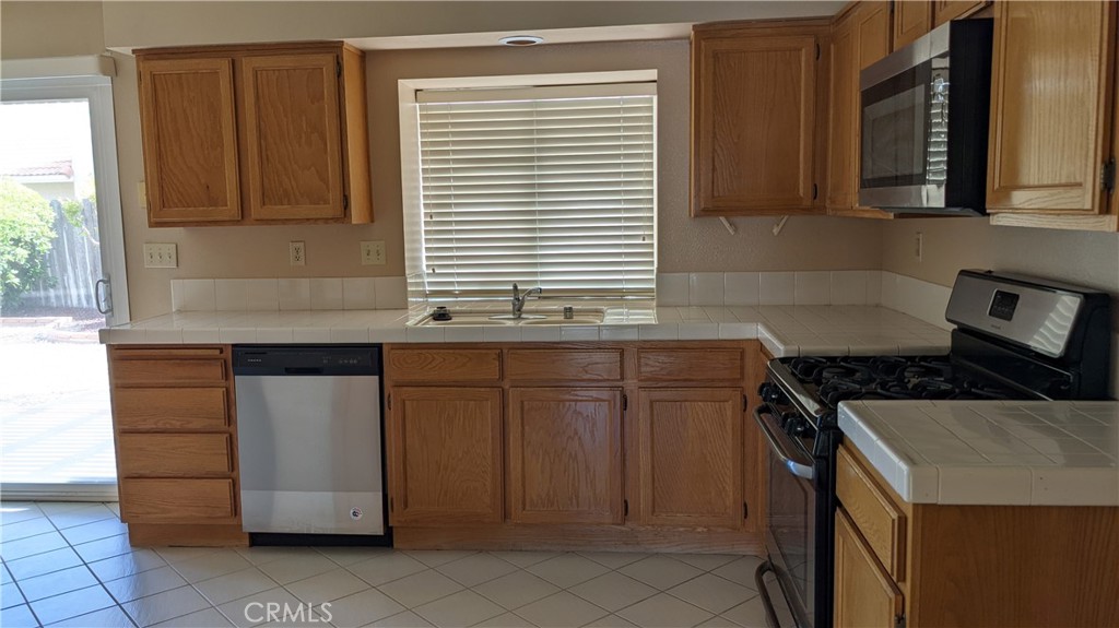 27297 Terrytown Road Menifee, CA 92586 - Photo 6 of 19