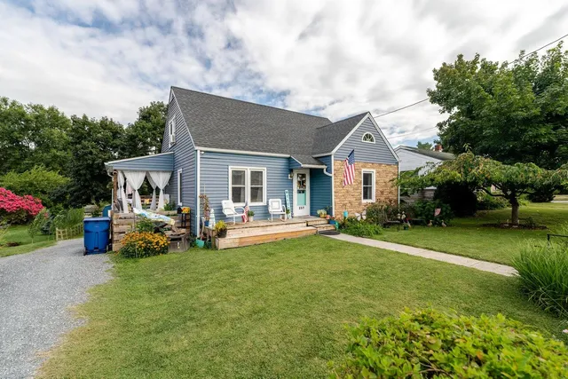 $329,000 | 257 Center Street, Timberville, VA 22853