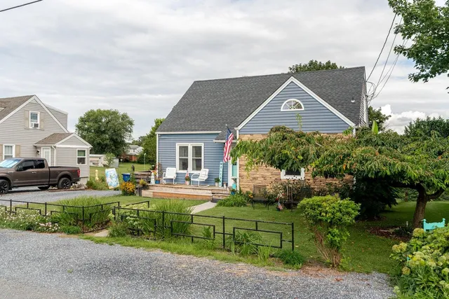 $329,000 | 257 Center Street, Timberville, VA 22853